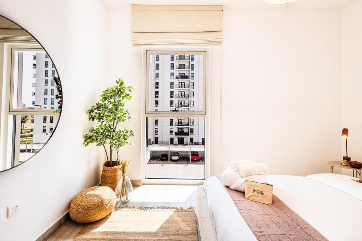 Voyage Signature 1br Waters Edge Apartment