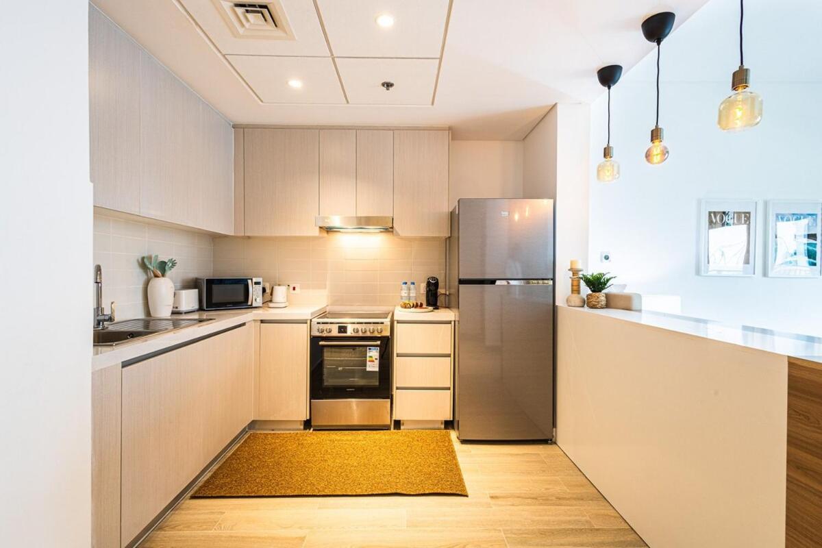 Voyage Signature 1br Waters Edge Apartment *